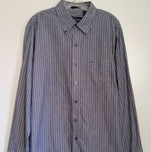 Van Heusen Studio fitted wrinkle resistant  long sleeve button shirt men size L